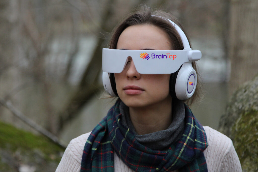 The BrainTap® Headset